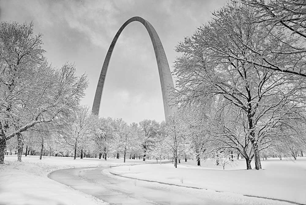 St Louis Arch in Winter | Jon Dickson | Flickr