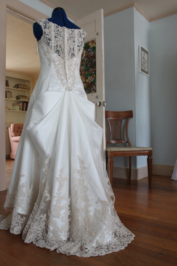 Wedding Gown Bustle - Bow | This was beautiful. It took ...