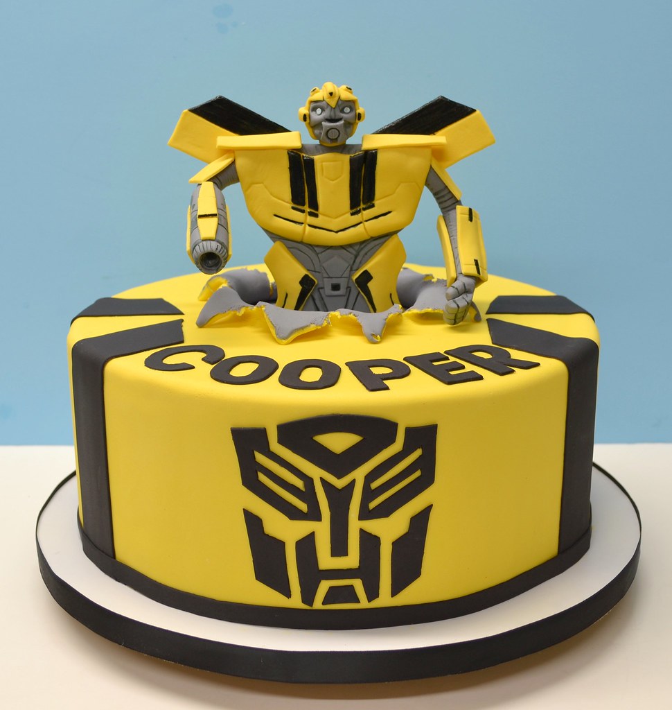 Bumble Bee Transformer Cake | www.lovelycakes.net | Flickr