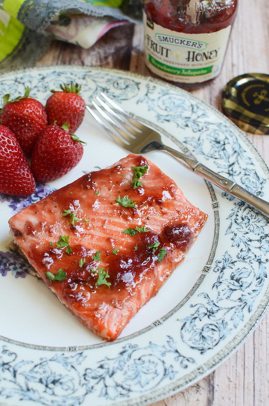 Strawberry Jalapeno Salmon - only 5 ingredients and ready in under 30 minutes! This delicious, healthy meal is going to become a regular in your house!
