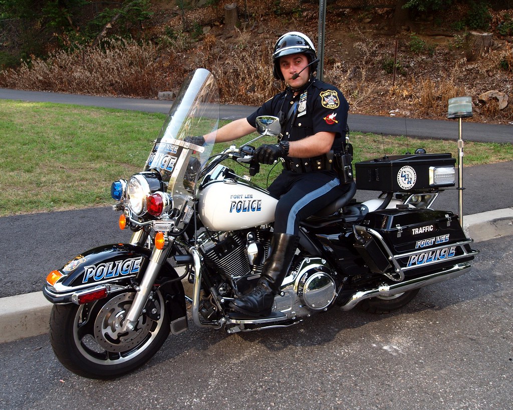 Fort Lee Motorcycle Police Officer, New Jersey | jag9889 | Flickr