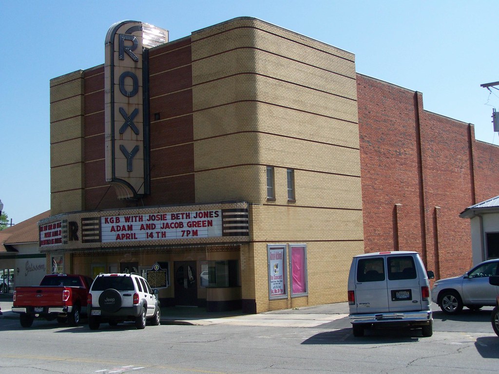 ROXY Theater- Russellville AL (1) | Built in 1949. Roxy Thea… | Flickr