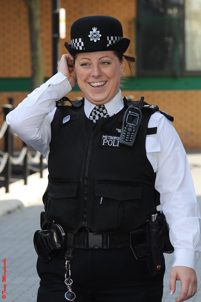 London Metropolitan Police Officer | How could I not take he… | Flickr