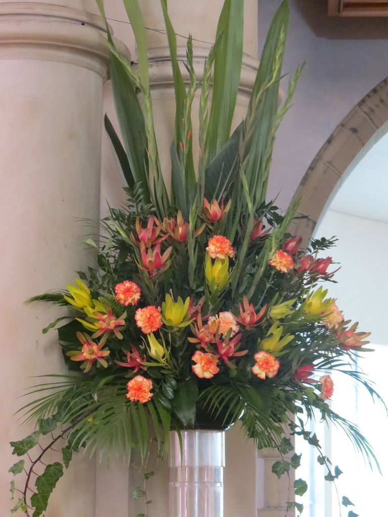 Church Floral Arrangement | www.fbdesign.com.au PF 40 Large … | Flickr