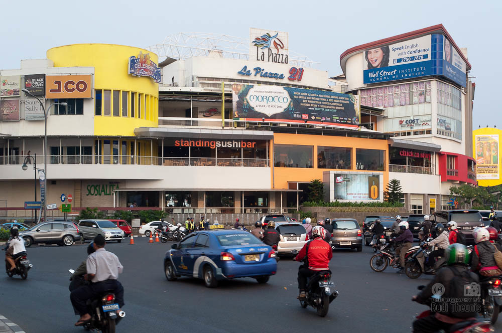 La Piazza Shopping Mall, Kelapa Gading, Jakarta. | La Piazza… | Flickr