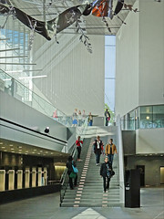 Le grand escalier (Maison de la Musique, Helsinki)
