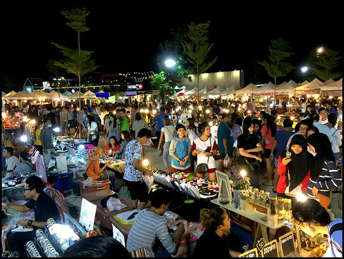 Busy night at Chillva Night Market