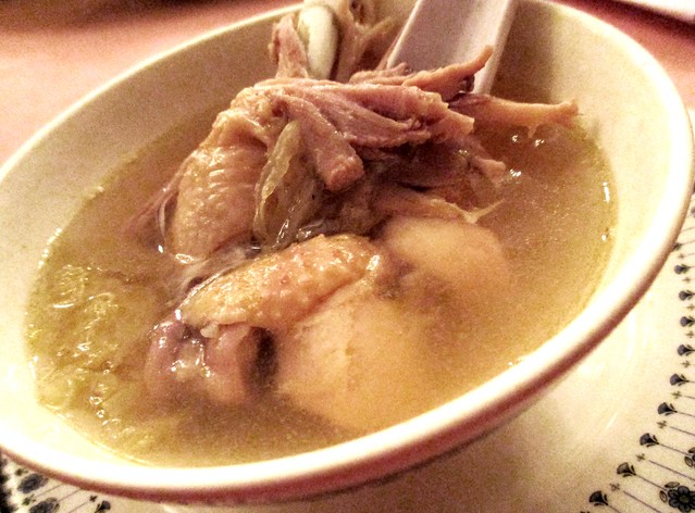Chicken and fish maw soup