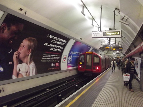 Bond Street Underground Station - Central line