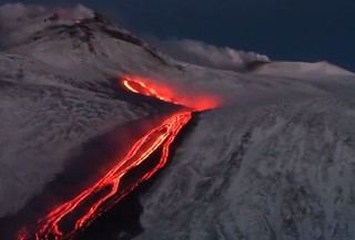 colata sulla neve dell'Etna