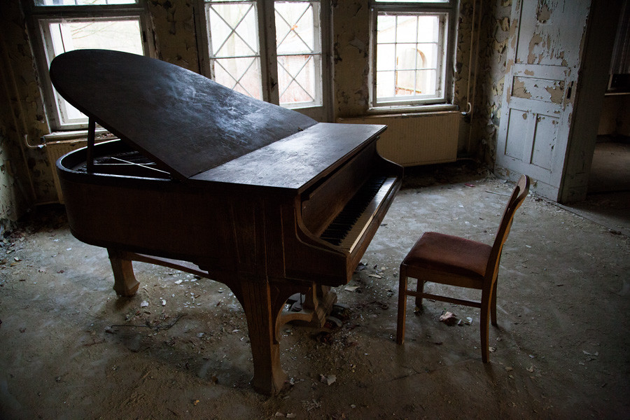 used piano