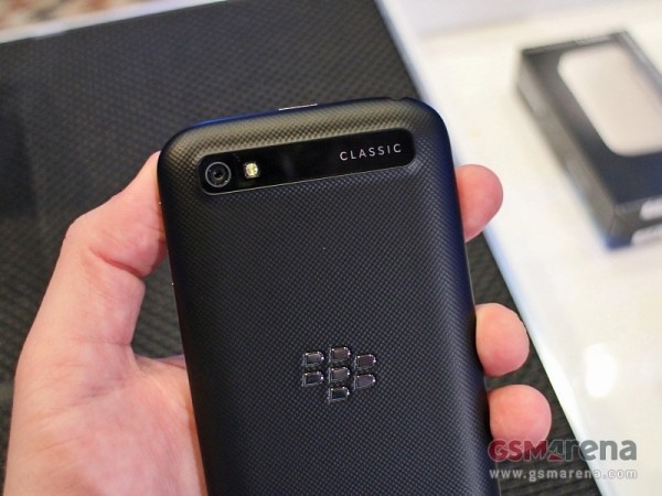 Return to Classic classic BlackBerry hands-on tours