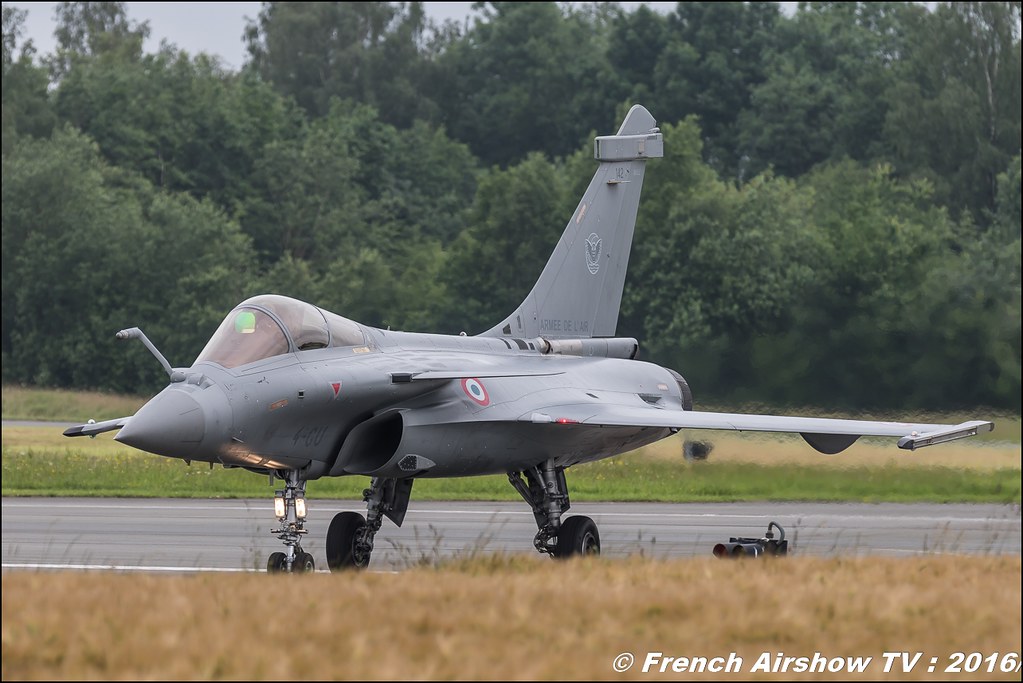 Rafale solo display ,Belgian Air Force Days 2016 , BAF DAYS 2016 , Belgian Defence , Florennes Air Base , Canon lens , airshow 2016