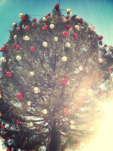 Crown Center Christmas tree