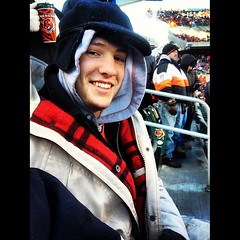 @benisjammin33 trying to stay warm at the #bengals game yesterday. #WhoDey