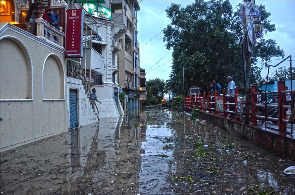 The street to Assi is submerged in Ganga