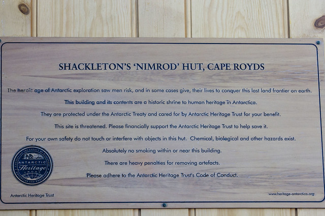 Description of Shackleton's hut