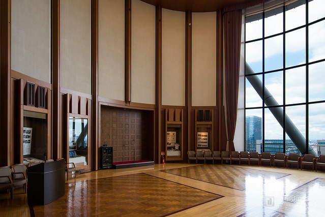 Interior of Meiji University, Tatsuo Kishimoto Hall (明治大学　岸本辰雄ホール)
