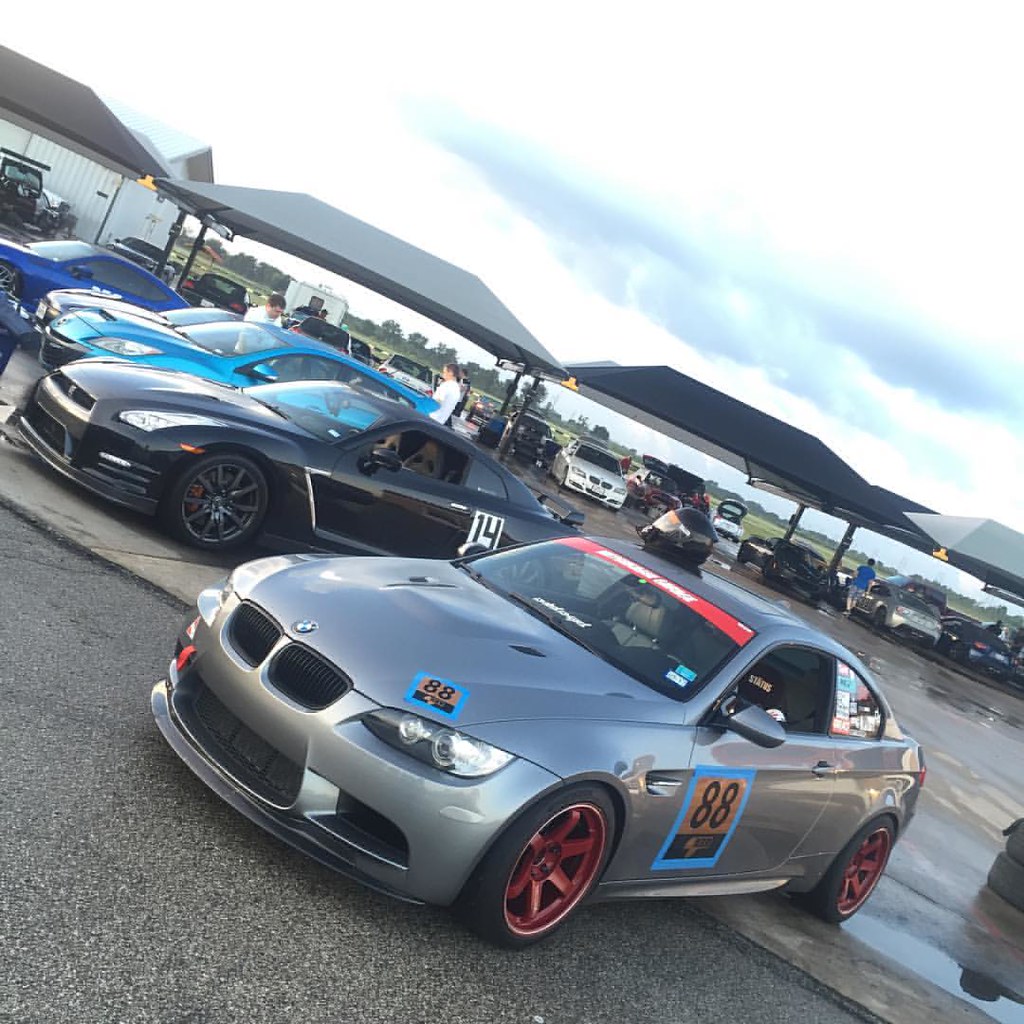 Why have coffee when you have the sound of race cars to wake you up? #trackday #msrh #teamvolk #e92m3 #hawkpads #hankooktires #abrhouston #natsukashigarage