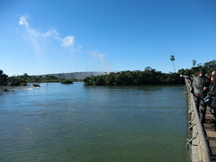 Wo der Wasserdampf aufsteigt, ist der spektakulärste Teil der Wasserfälle. - Cataratas del Iguazu (Argentinien)
