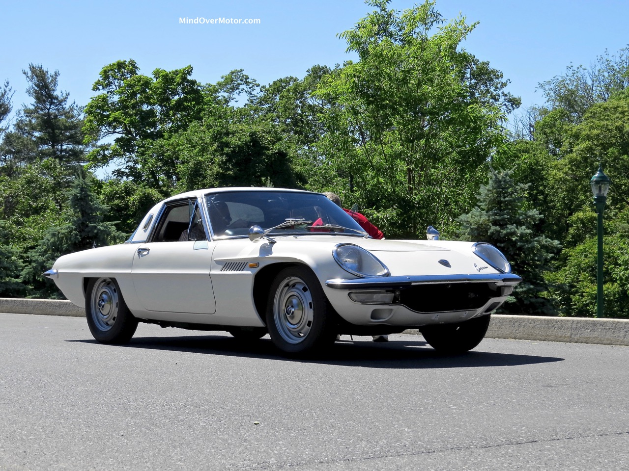 Mazda Cosmo Front 1