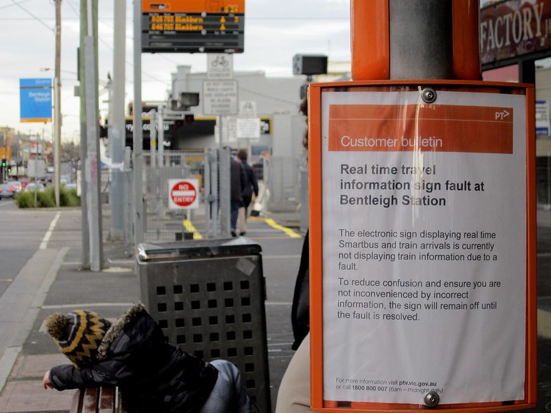 Bentleigh Smartbus sign: apology 2