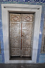 Beautiful decorated door and Iznik tiles - Topkapi Palace