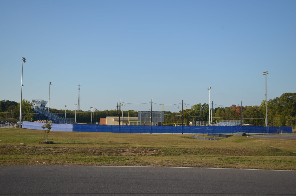 King George High School Stadium The King George High Schoo Flickr   8097647670 75124deeb9 B 