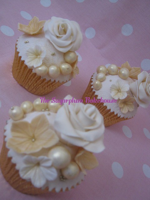&  & Cream Style Lace, Pearl style Vintage  vintage  Gold  Flickr Cupcakes Rose cupcakes