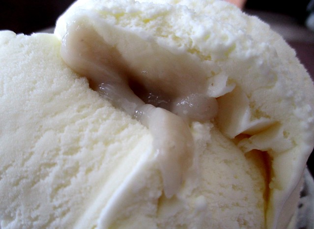 Payung Cafe durian ice cream 1