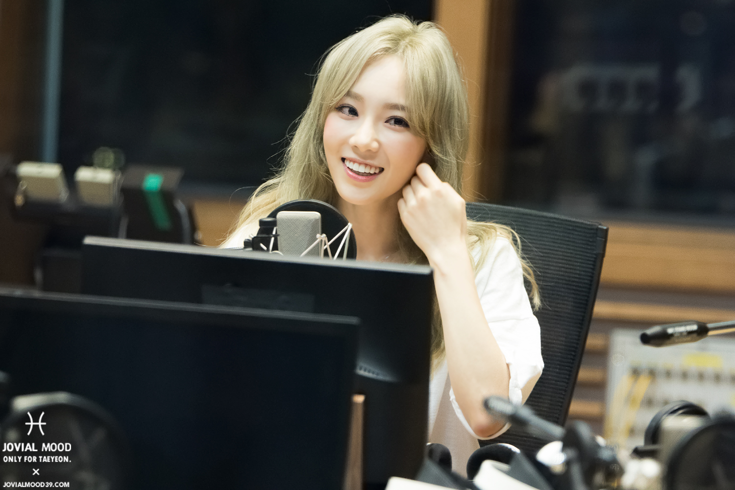 [OTHER][06-02-2015]Hình ảnh mới nhất từ DJ Sunny tại Radio MBC FM4U - "FM Date" - Page 32 28978265480_73b0616255_o