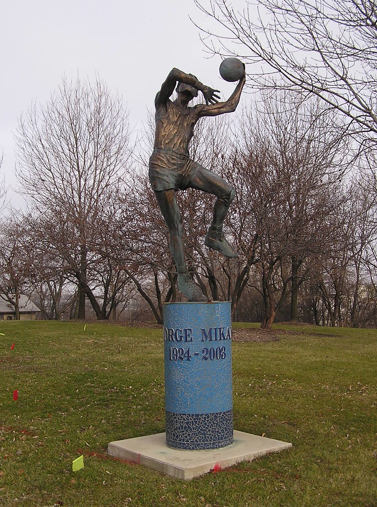 George Mikan Statue | Hall of Fame Basketball star George Mi… | Flickr