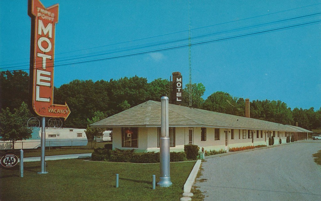 Three Point Motel - Elkhart, Indiana