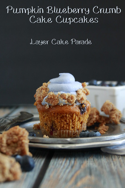 Pumpkin Blueberry Crumb Cake Cupcakes
