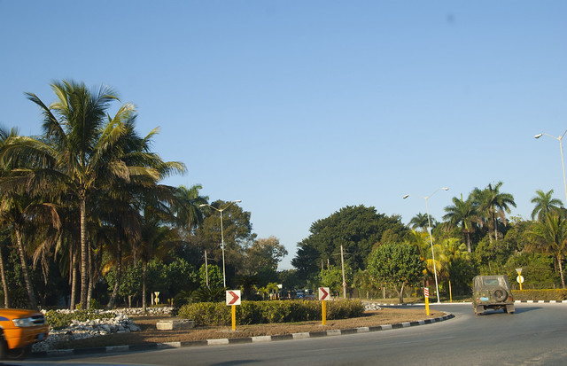 Vistas de la carretera Circunvalación en Santa Clara, provincia Villa Clara, Cuba. Salida a Camajuaní.