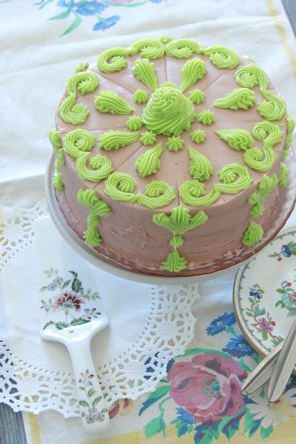 Lady Lace Cake