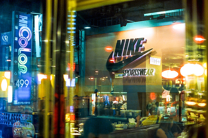 © 2016. Ximending in Wanhua District. Tuesday, Sept. 6, 2016. CineStill 800T +1, Canon EOS A2.