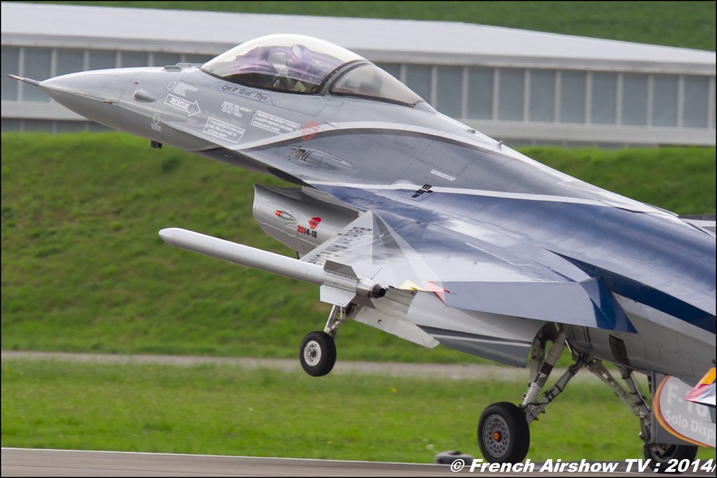 Belgian Air Force F-16 Solo Display , The F-16 Solo Display Belge (BE) , AIR14 Payerne , suisse , weekend 1 , AIR14 airshow , meeting aerien 2014 , Airshow