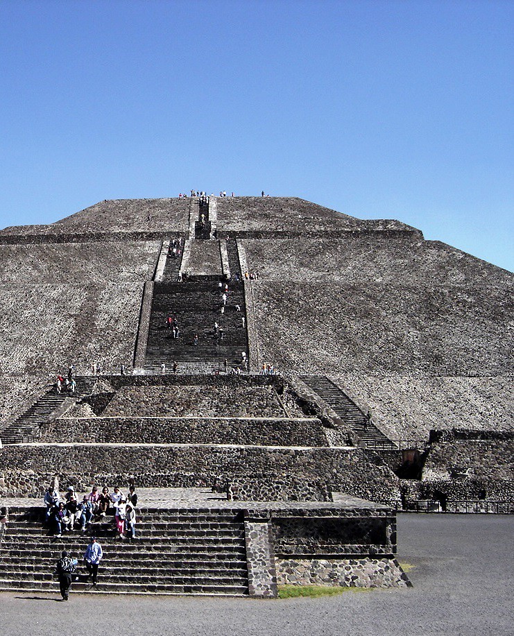 The Pyramid of the Sun, Teotihuacan | The way to the top. Th… | Flickr