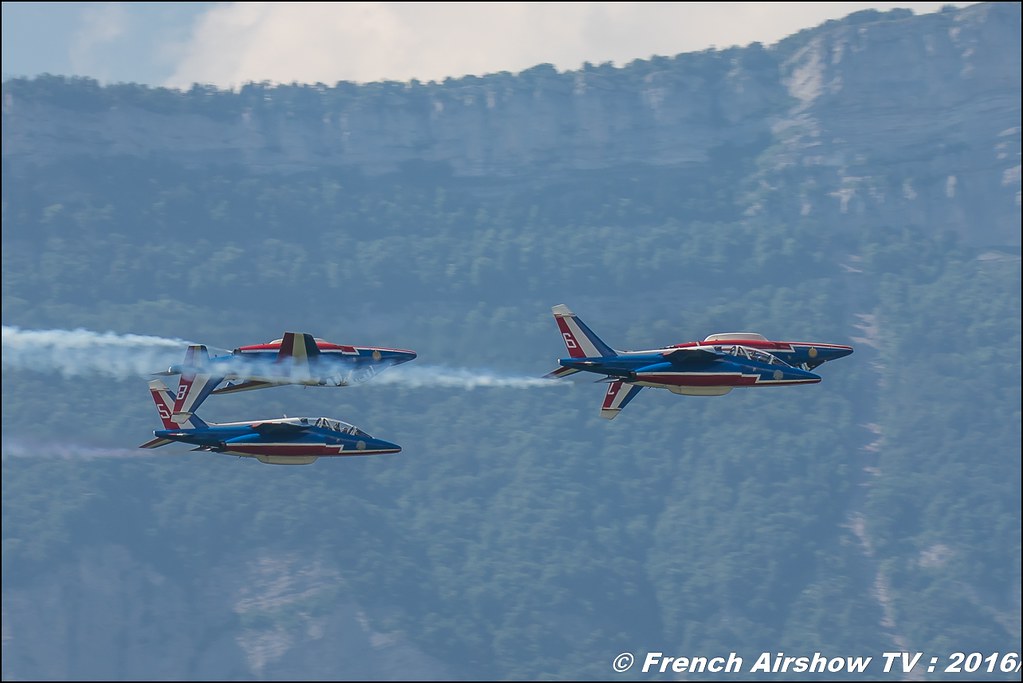 Patrouille de France , Athos , Alphajet , Patrouille de France 2016 , Grenoble Air show 2016 , Aerodrome du versoud , Aeroclub du dauphine, grenoble airshow 2016, Rhone Alpes