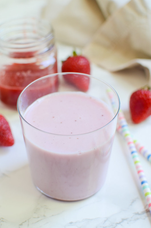 Homemade Strawberry Milk - make a homemade version of your childhood fave! So easy and so delicious!