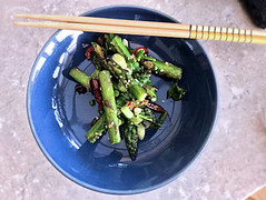  Stir fried asparagus   