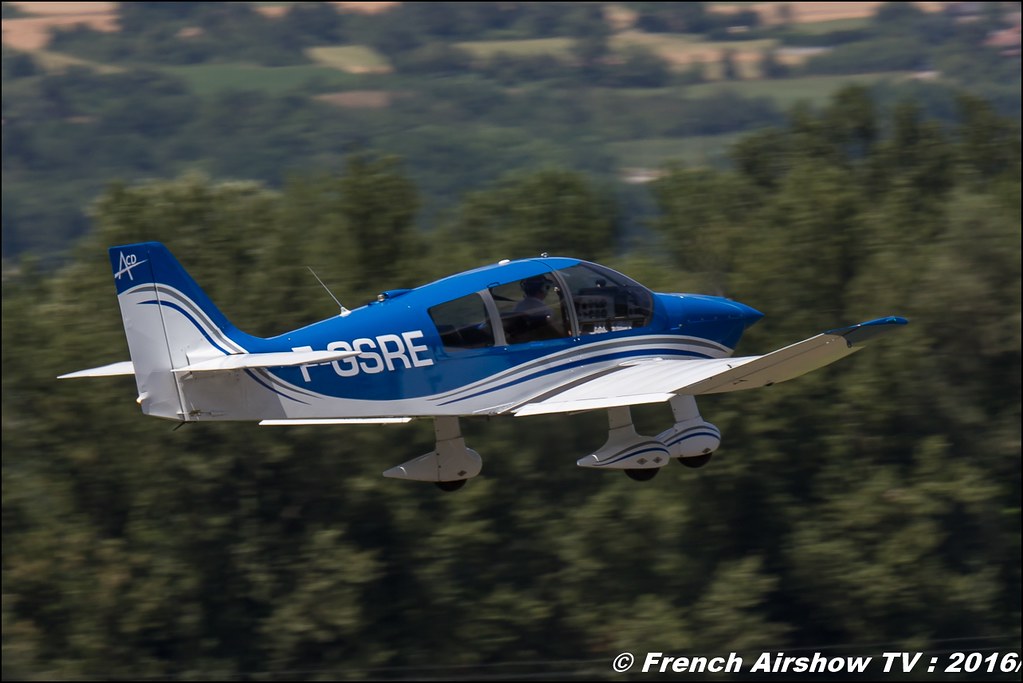 Patrouille Wips , Patrouille Aeroclub du Dauphiné , team wips , DR 400 , Grenoble Air show 2016 , Aerodrome du versoud , Aeroclub du dauphine, grenoble airshow 2016, Rhone Alpes