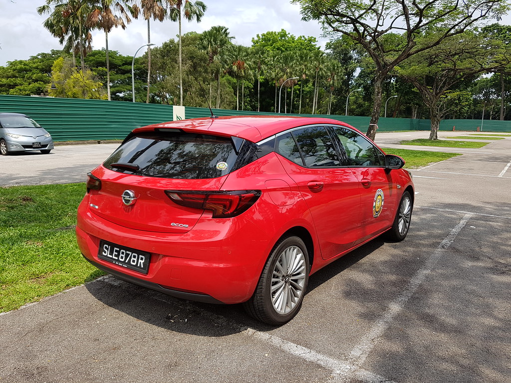 Do the new Opel Astra live up to it's name as Car of the Year 2016? - Alvinology