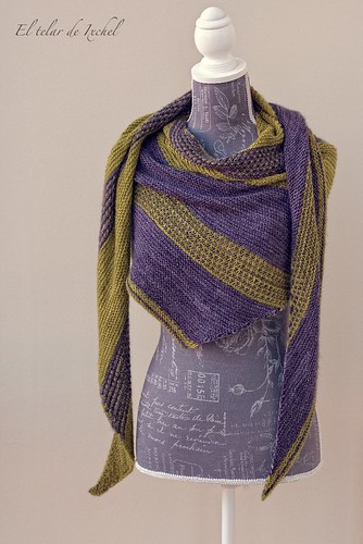 Berry patch shawl