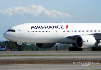 Air France B777-200ER new colors front (RD)