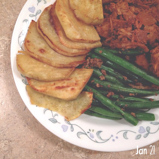 21 | 365 Meal or Play? #cy365 #captureyour365  No play tonight...just exhausted. The lazy cook did what she could. 😊 {Crock Pot Southern Blues Chicken, Fresh Roasted Garlic Green Beans, Sweet Potato} #mealorplay #food #chicken #veggies #iphoneograph