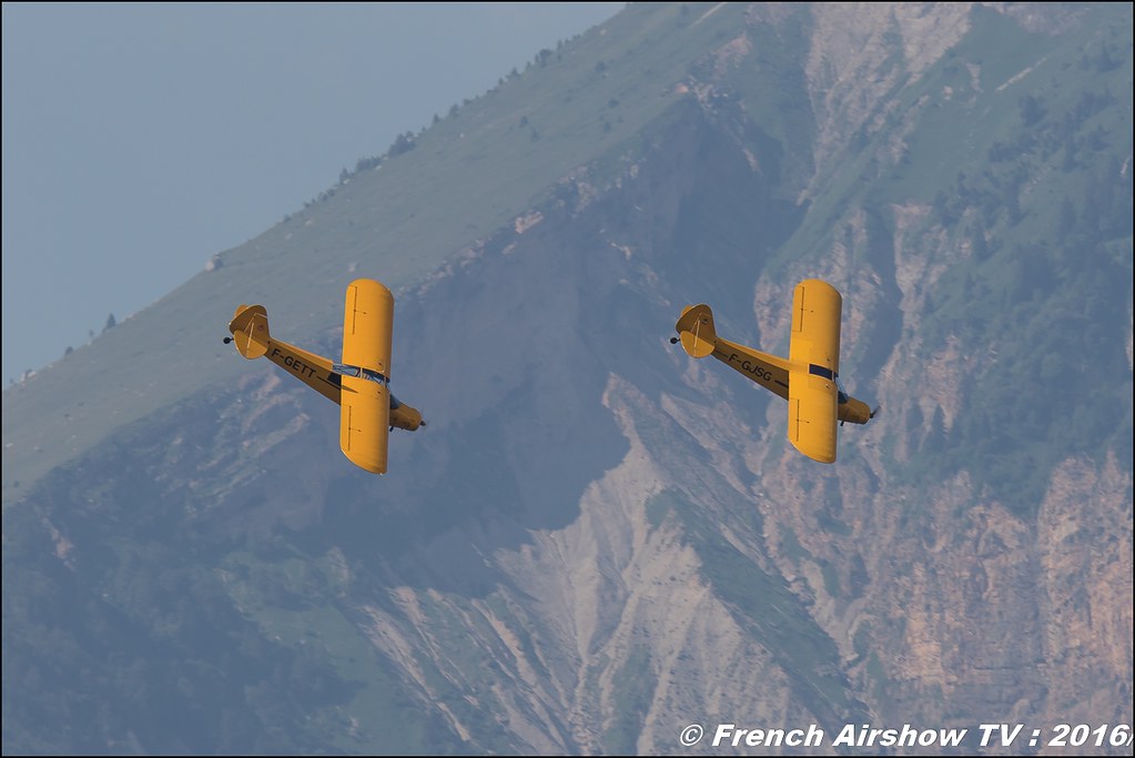 Yellow Piper Team ,ACHR , piper cub , F-GJSG , F-GETT , Grenoble Air show 2016 , Aerodrome du versoud , Aeroclub du dauphine, grenoble airshow 2016, Rhone Alpes