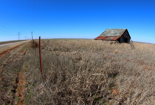 Abandoned barn on the north Texas plain