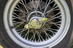 AC Ace detail: knock-on wire wheel